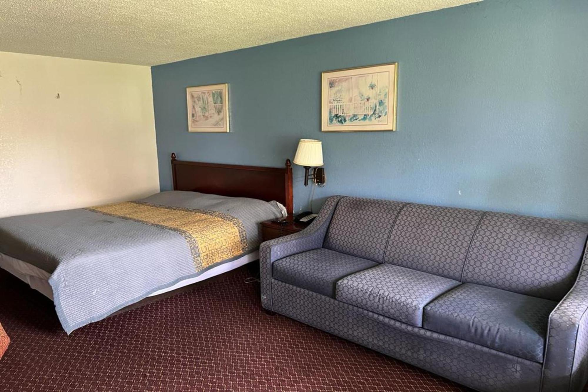 Super Inn & Suites By Oyo Milledgeville Exterior foto